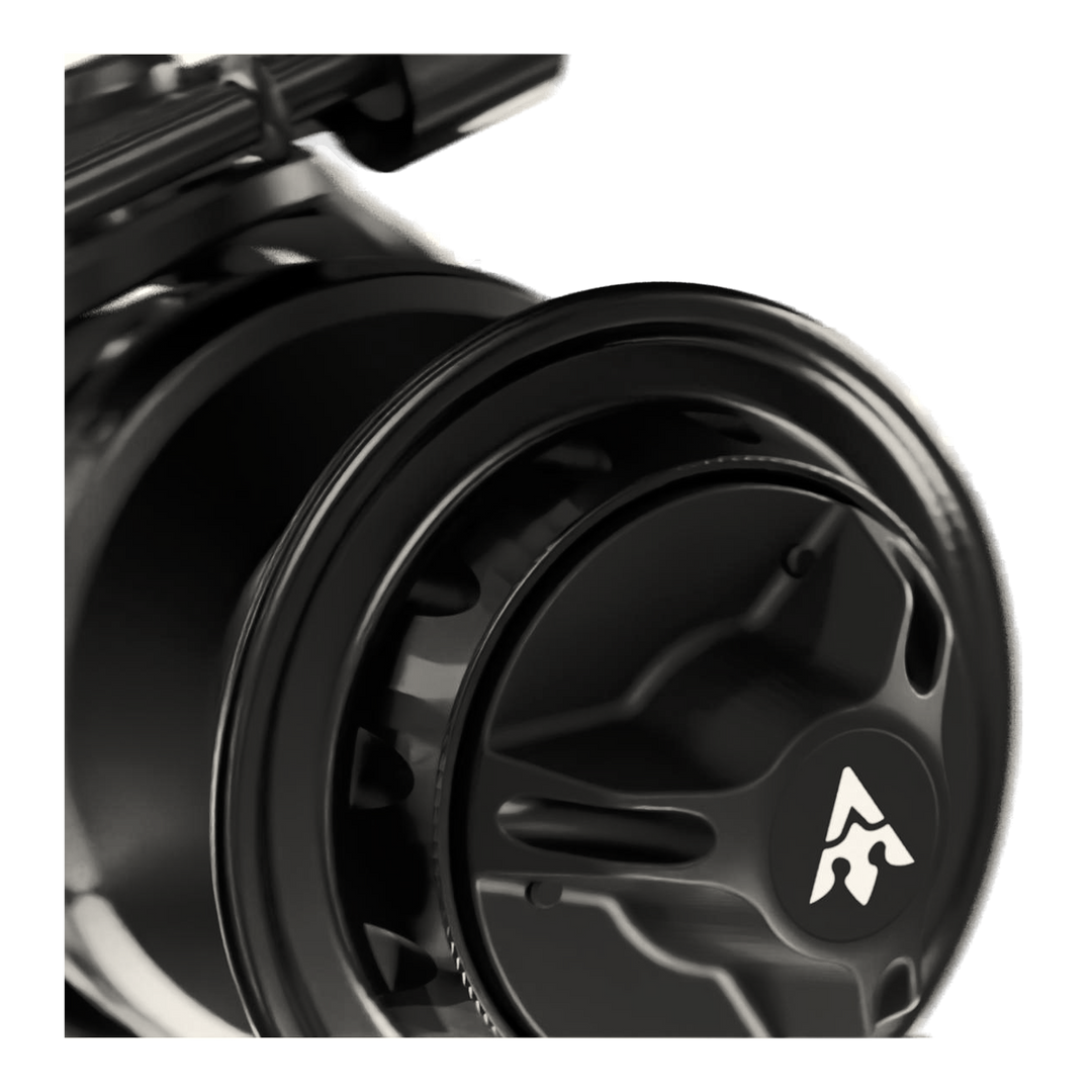 Visser Gaaf Series spinning reel in black, product view 3
